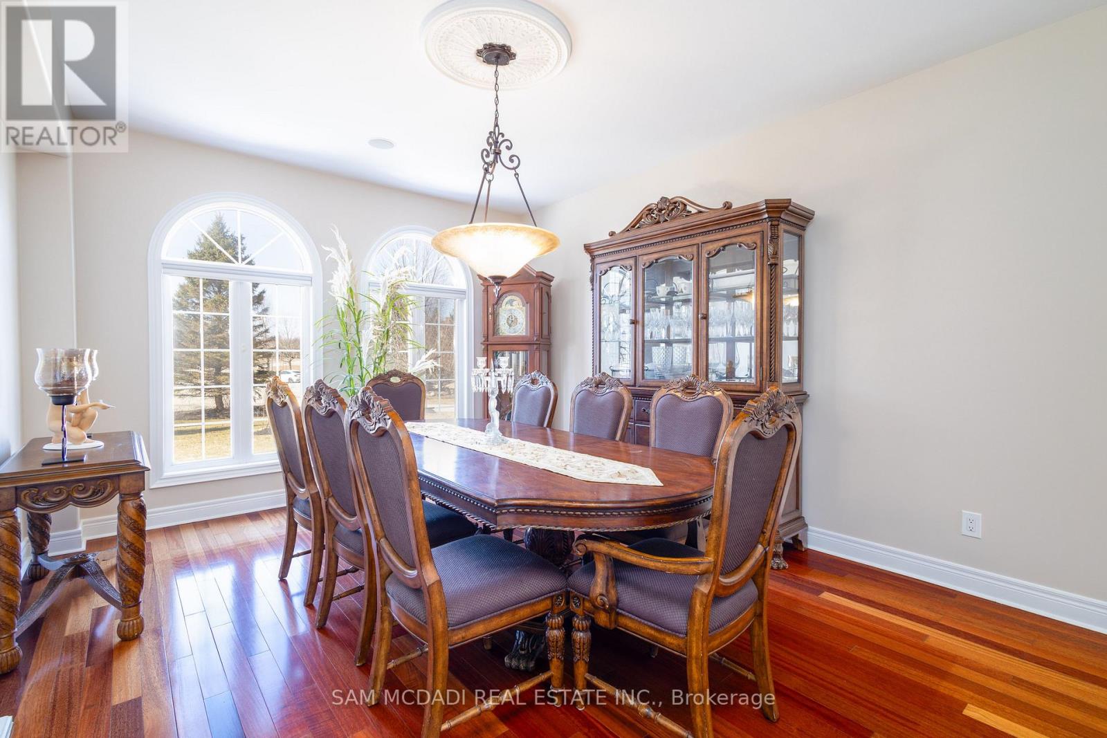 11170 Menzies Court, Milton, Ontario  L0P 1B0 - Photo 6 - W12429274