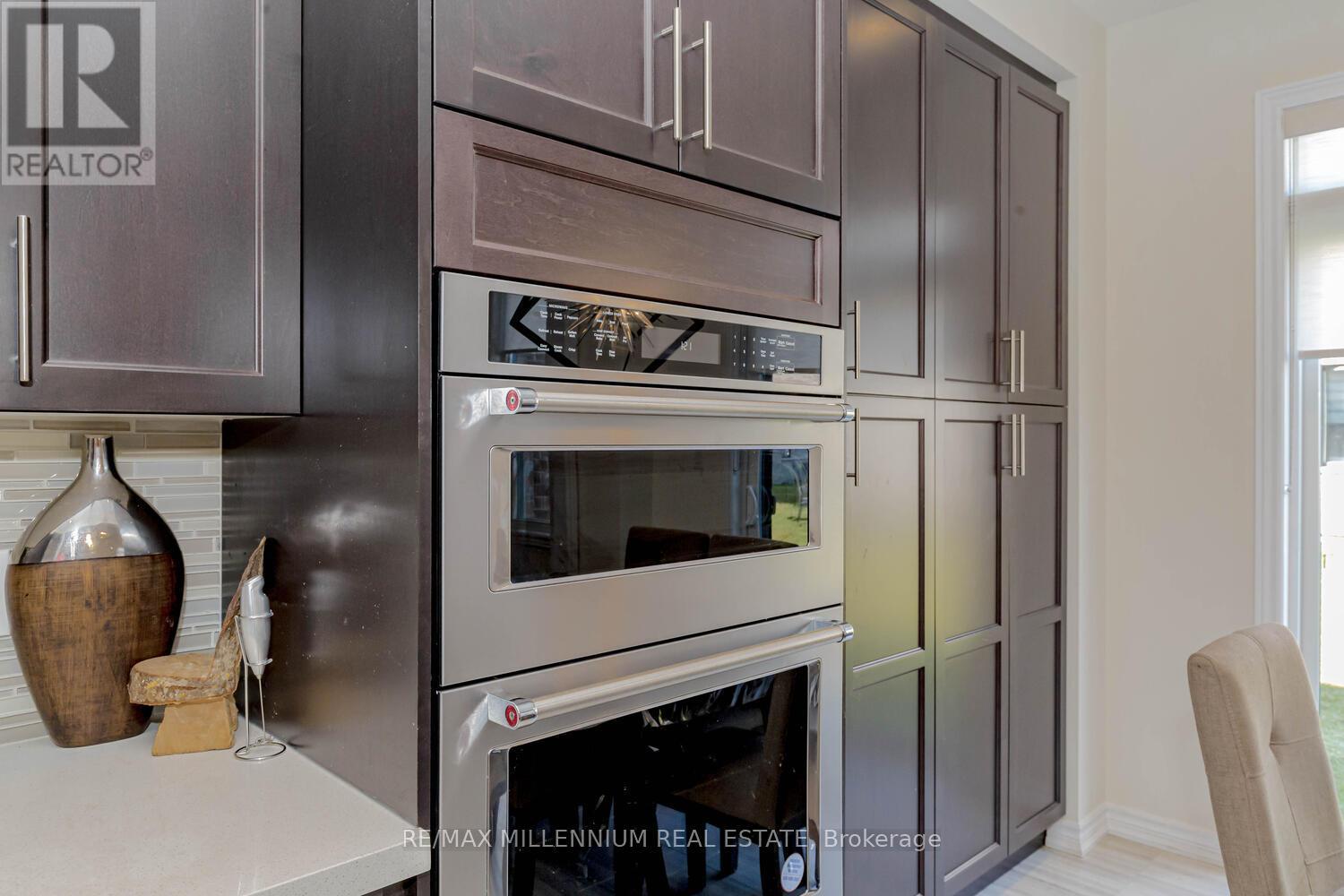 639 Bearberry Place, Milton, Ontario  L9E 1V2 - Photo 15 - W12429305