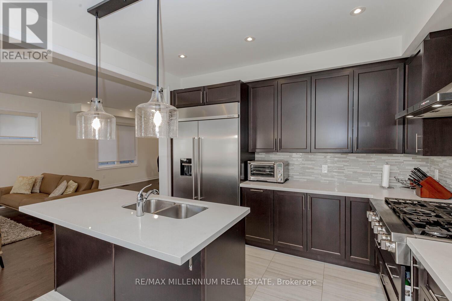 639 Bearberry Place, Milton, Ontario  L9E 1V2 - Photo 17 - W12429305