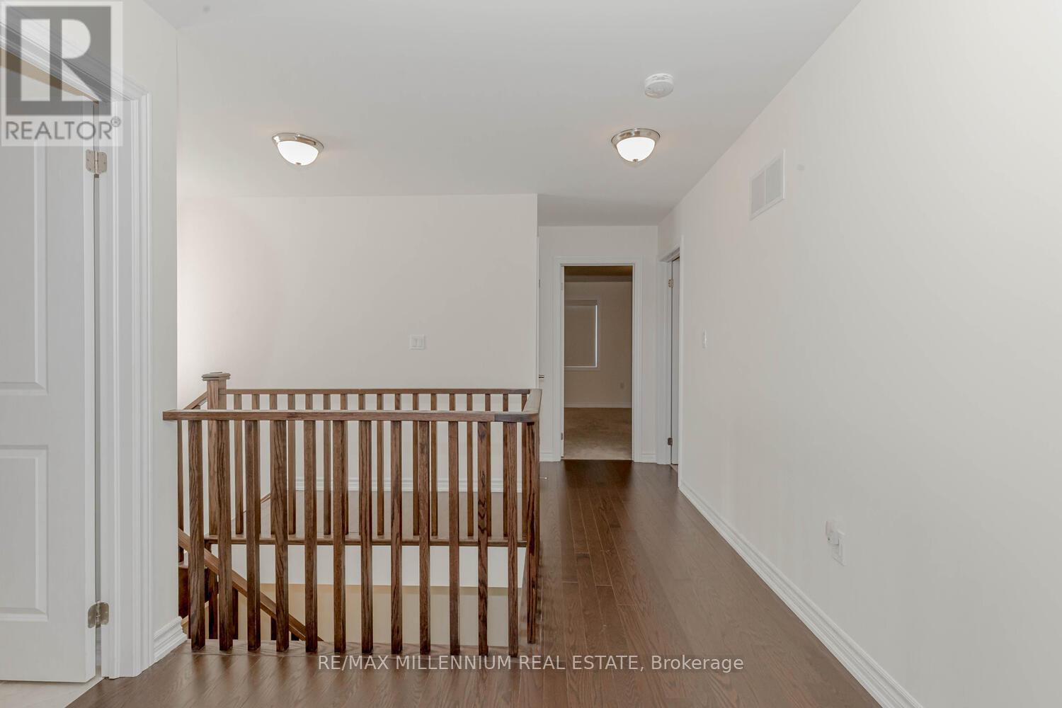 639 Bearberry Place, Milton, Ontario  L9E 1V2 - Photo 19 - W12429305