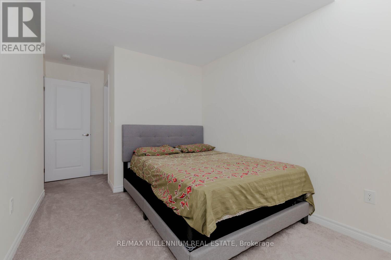 639 Bearberry Place, Milton, Ontario  L9E 1V2 - Photo 26 - W12429305