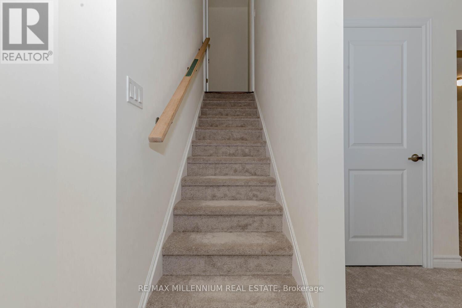 639 Bearberry Place, Milton, Ontario  L9E 1V2 - Photo 36 - W12429305