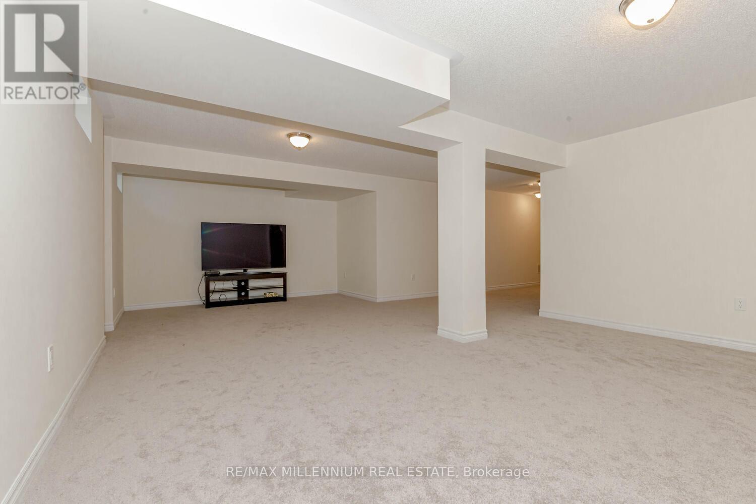 639 Bearberry Place, Milton, Ontario  L9E 1V2 - Photo 39 - W12429305