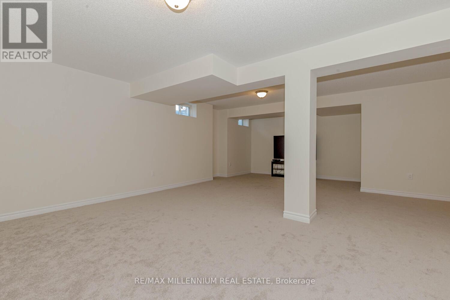 639 Bearberry Place, Milton, Ontario  L9E 1V2 - Photo 40 - W12429305