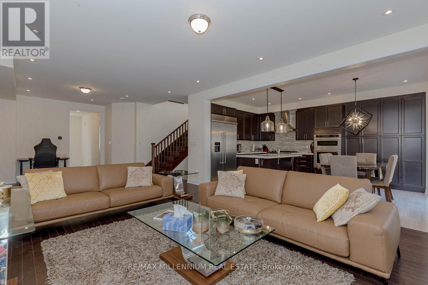 639 Bearberry Place, Milton, Ontario  L9E 1V2 - Photo 7 - W12429305