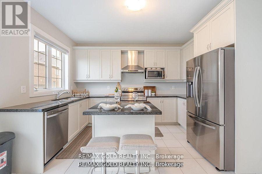 50 Donald Stewart Road, Brampton, Ontario  L7A 5J1 - Photo 17 - W12429314