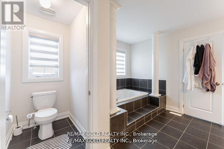 50 Donald Stewart Road, Brampton, Ontario  L7A 5J1 - Photo 32 - W12429314