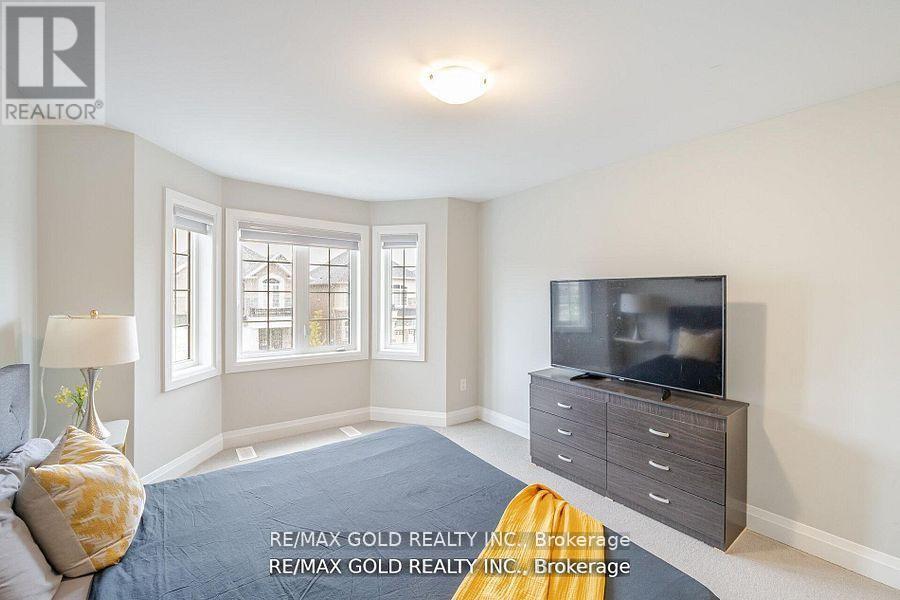 50 Donald Stewart Road, Brampton, Ontario  L7A 5J1 - Photo 35 - W12429314