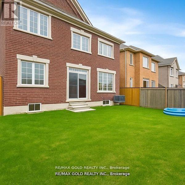 50 Donald Stewart Road, Brampton, Ontario  L7A 5J1 - Photo 49 - W12429314