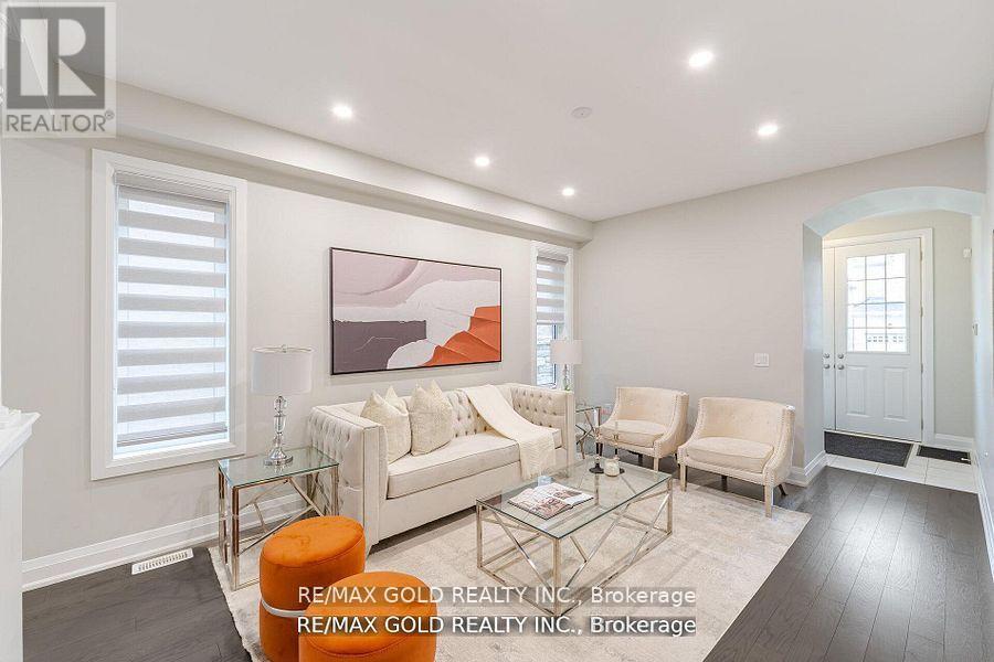 50 Donald Stewart Road, Brampton, Ontario  L7A 5J1 - Photo 8 - W12429314