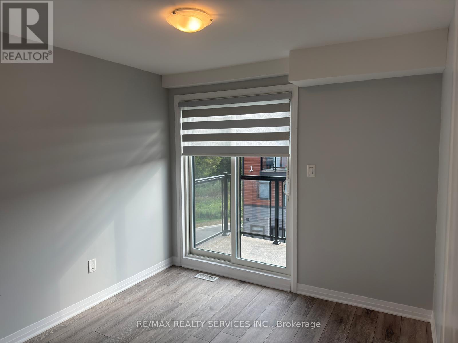 63 - 2 Willow Street, Brant, Ontario  N2L 0C2 - Photo 8 - X12429280
