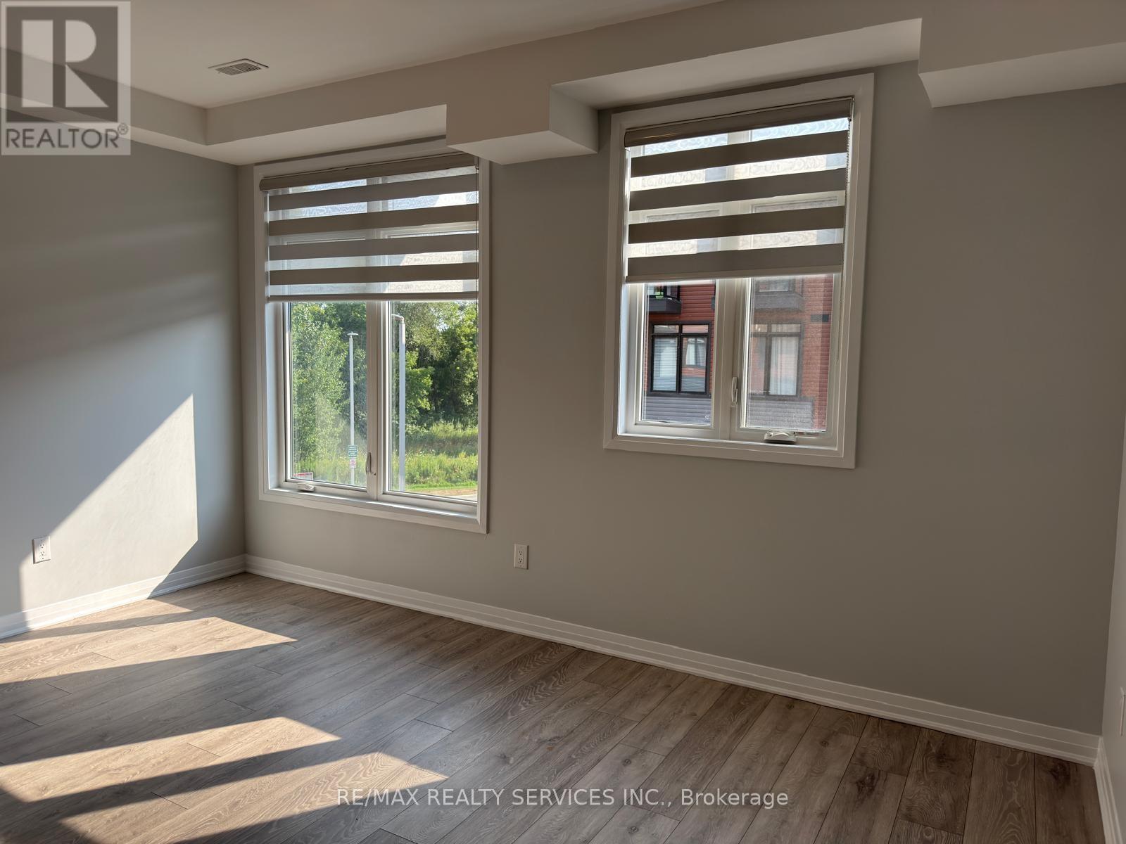 63 - 2 Willow Street, Brant, Ontario  N2L 0C2 - Photo 9 - X12429280