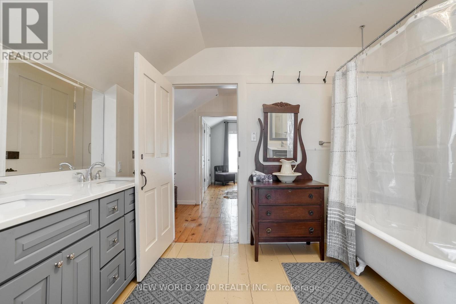 1324 King Street, Woolwich, Ontario  N0B 2N0 - Photo 33 - X12429300