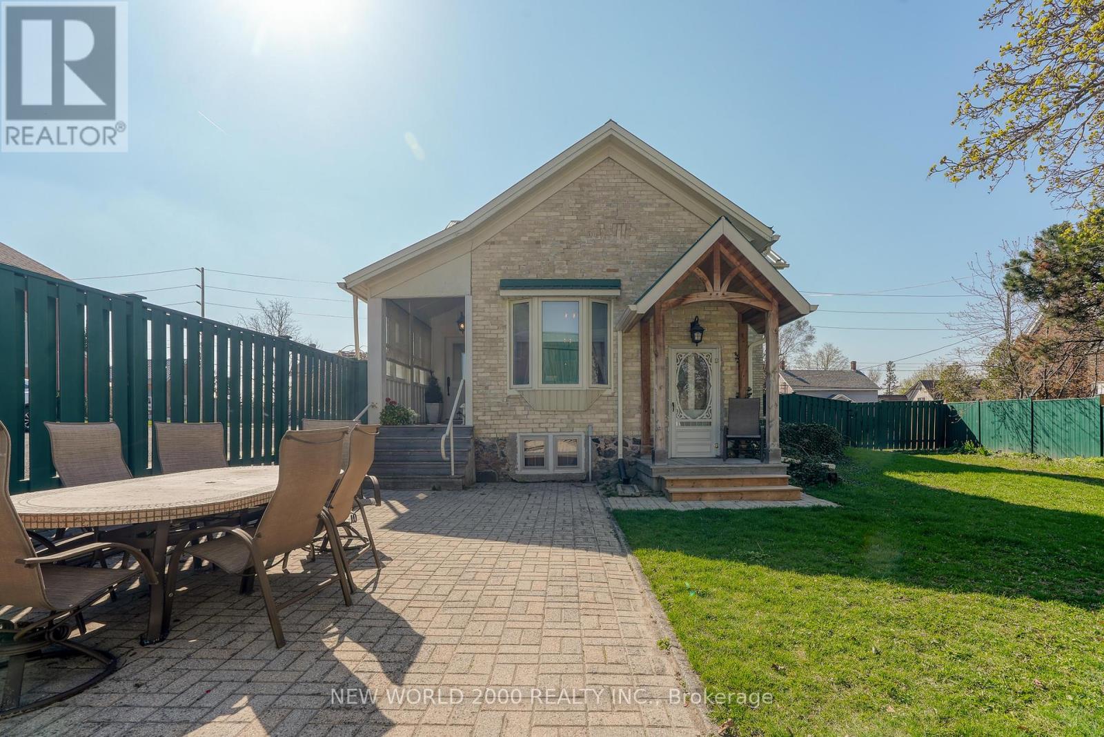1324 King Street, Woolwich, Ontario  N0B 2N0 - Photo 39 - X12429300