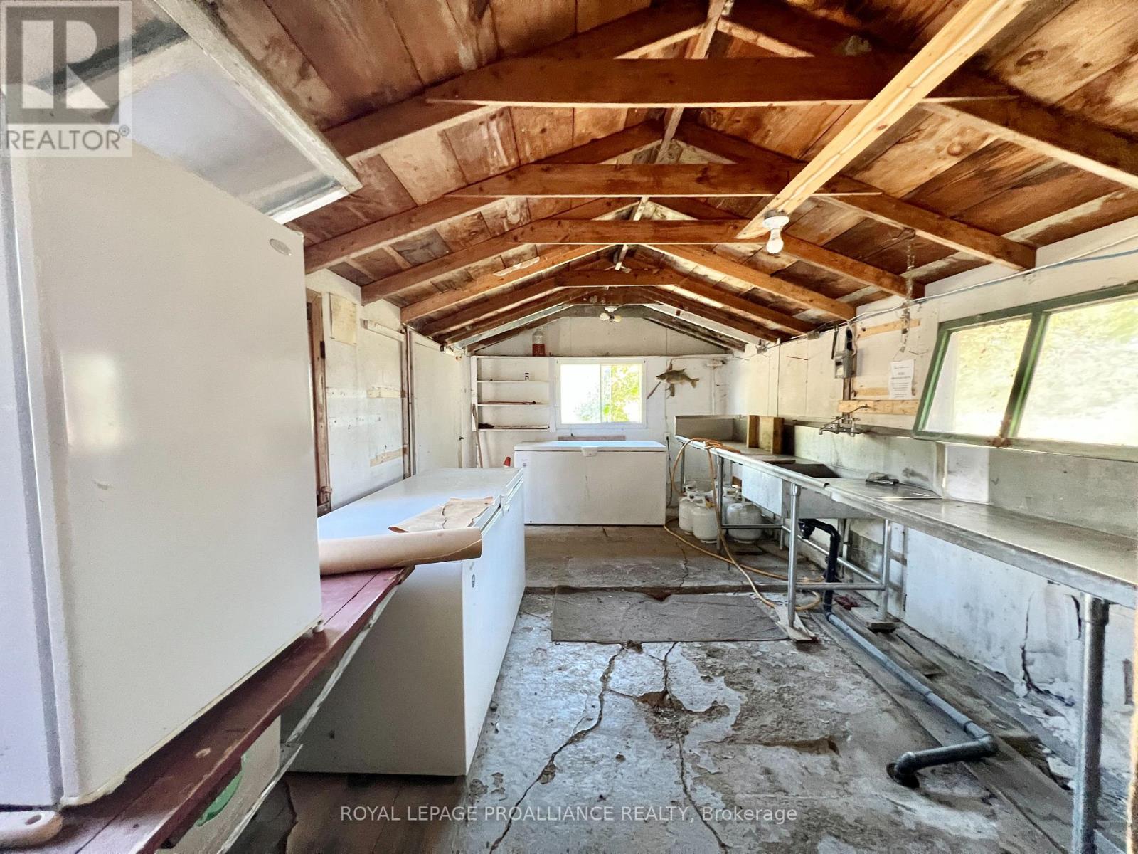 34 Owen Lane, Prince Edward County (Sophiasburg Ward), Ontario  K0K 1W0 - Photo 43 - X12424610