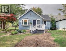 869 FORD, Windsor, Ontario