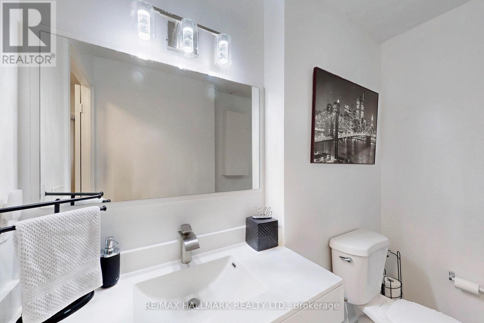 818 - 21 Nelson Street, Toronto, Ontario  M5V 3H9 - Photo 22 - C12429345