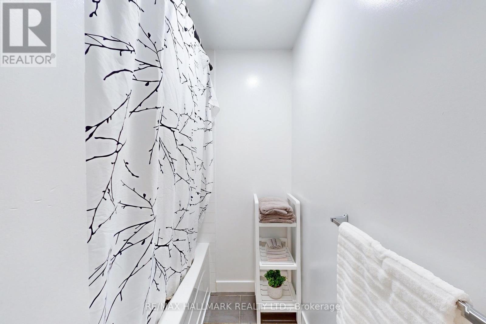 818 - 21 Nelson Street, Toronto, Ontario  M5V 3H9 - Photo 24 - C12429345