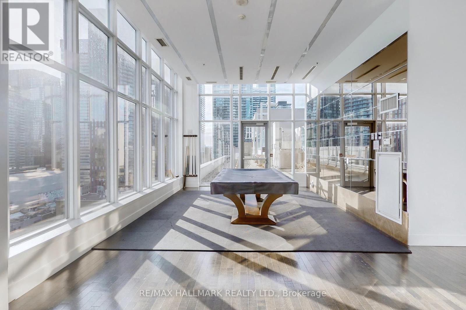 818 - 21 Nelson Street, Toronto, Ontario  M5V 3H9 - Photo 35 - C12429345