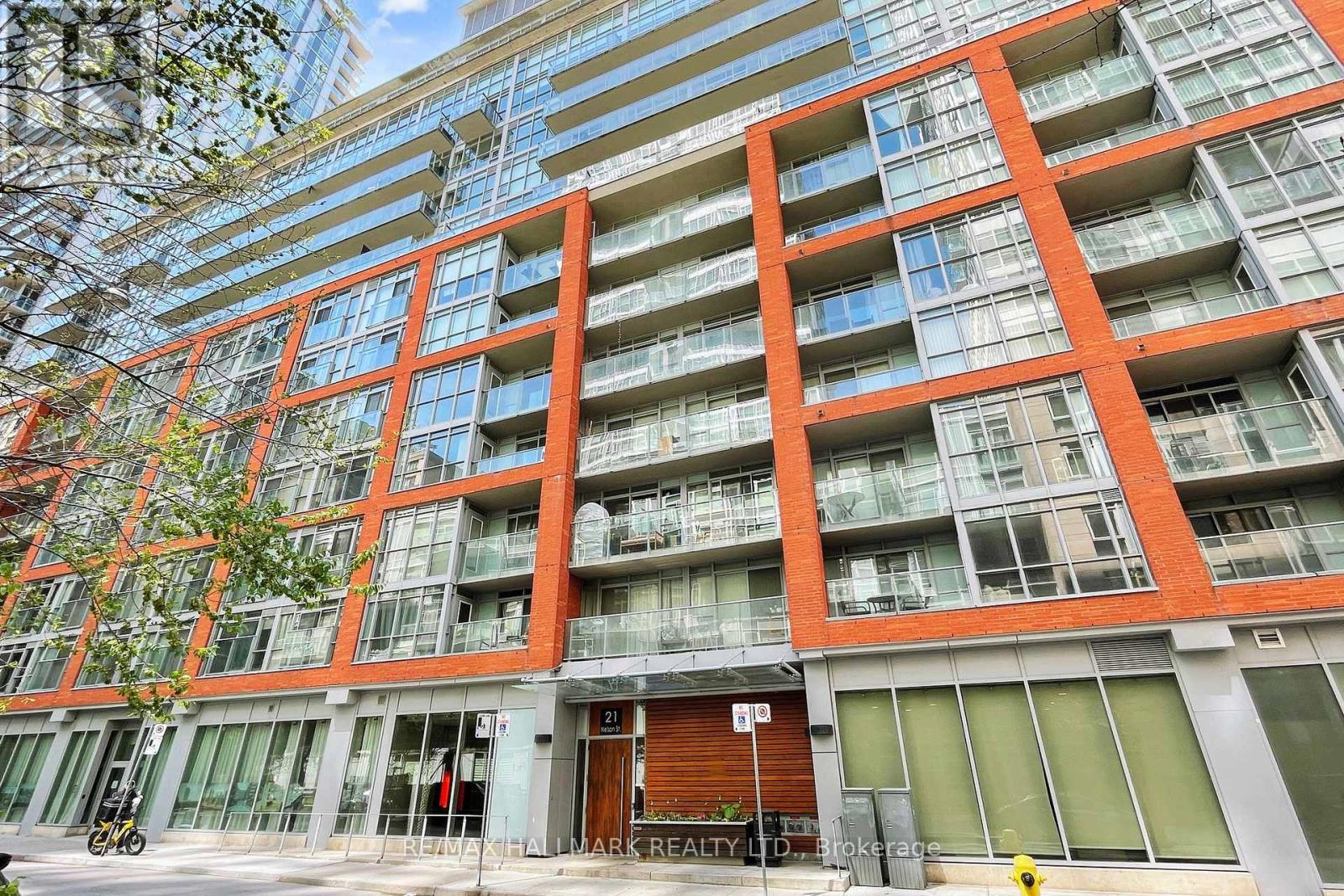 818 - 21 Nelson Street, Toronto, Ontario  M5V 3H9 - Photo 46 - C12429345