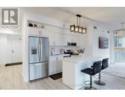 818 - 21 NELSON STREET, Toronto, Ontario