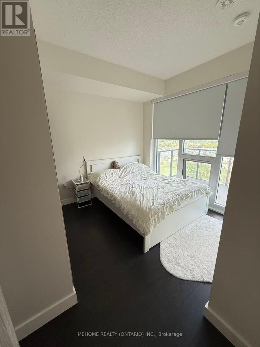 1910 - 85 Mcmahon Drive, Toronto, Ontario  M5V 0B4 - Photo 9 - C12429347