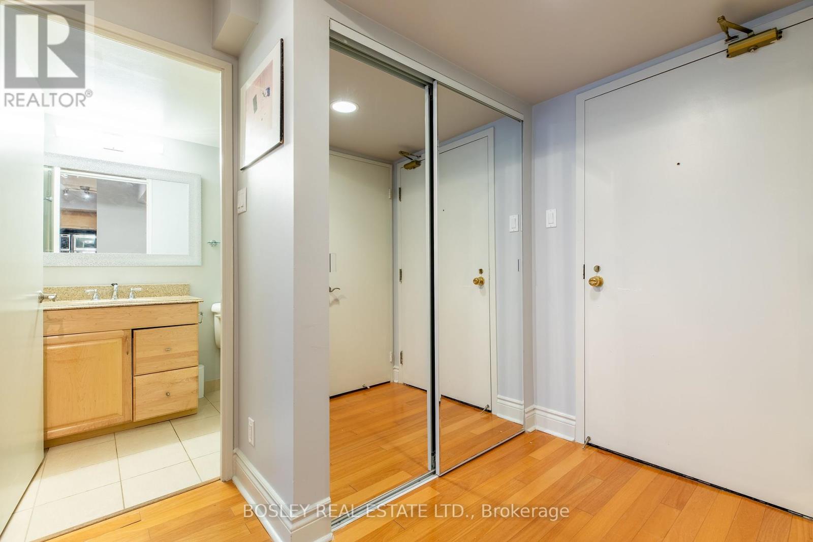 310 - 92 King Street E, Toronto, Ontario  M5C 2V8 - Photo 12 - C12429357