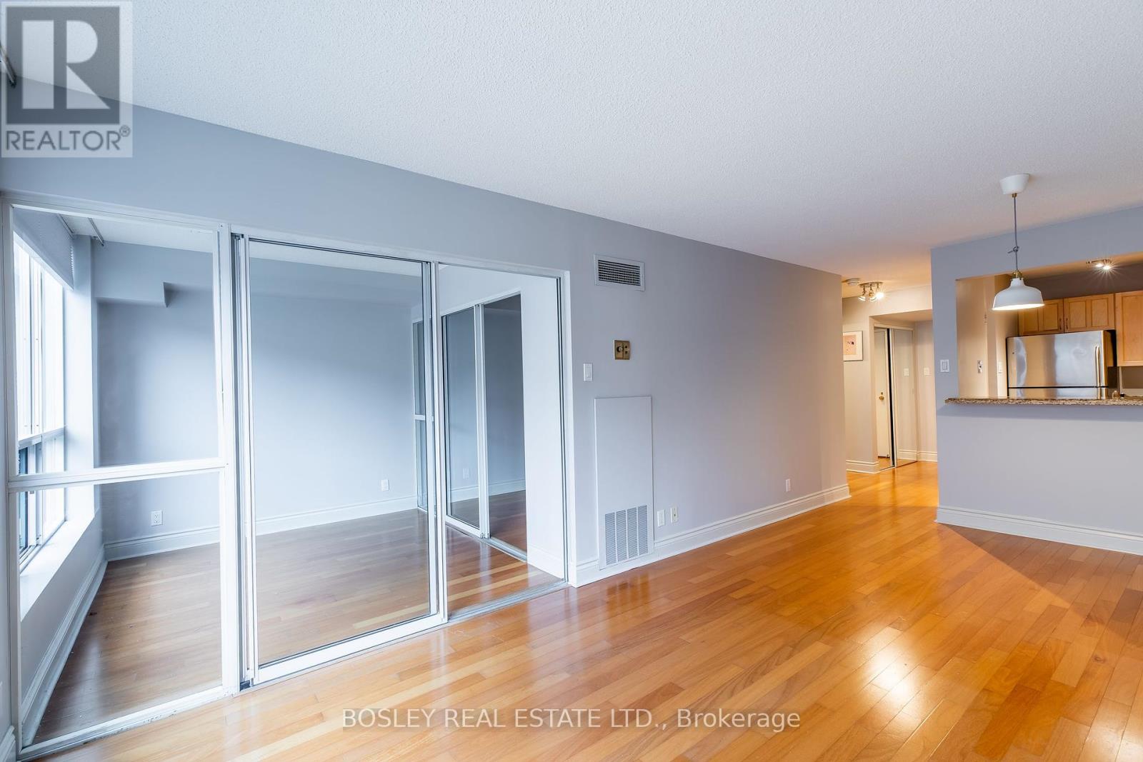 310 - 92 King Street E, Toronto, Ontario  M5C 2V8 - Photo 8 - C12429357