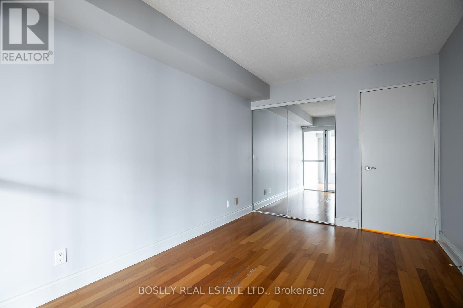 310 - 92 King Street E, Toronto, Ontario  M5C 2V8 - Photo 9 - C12429357