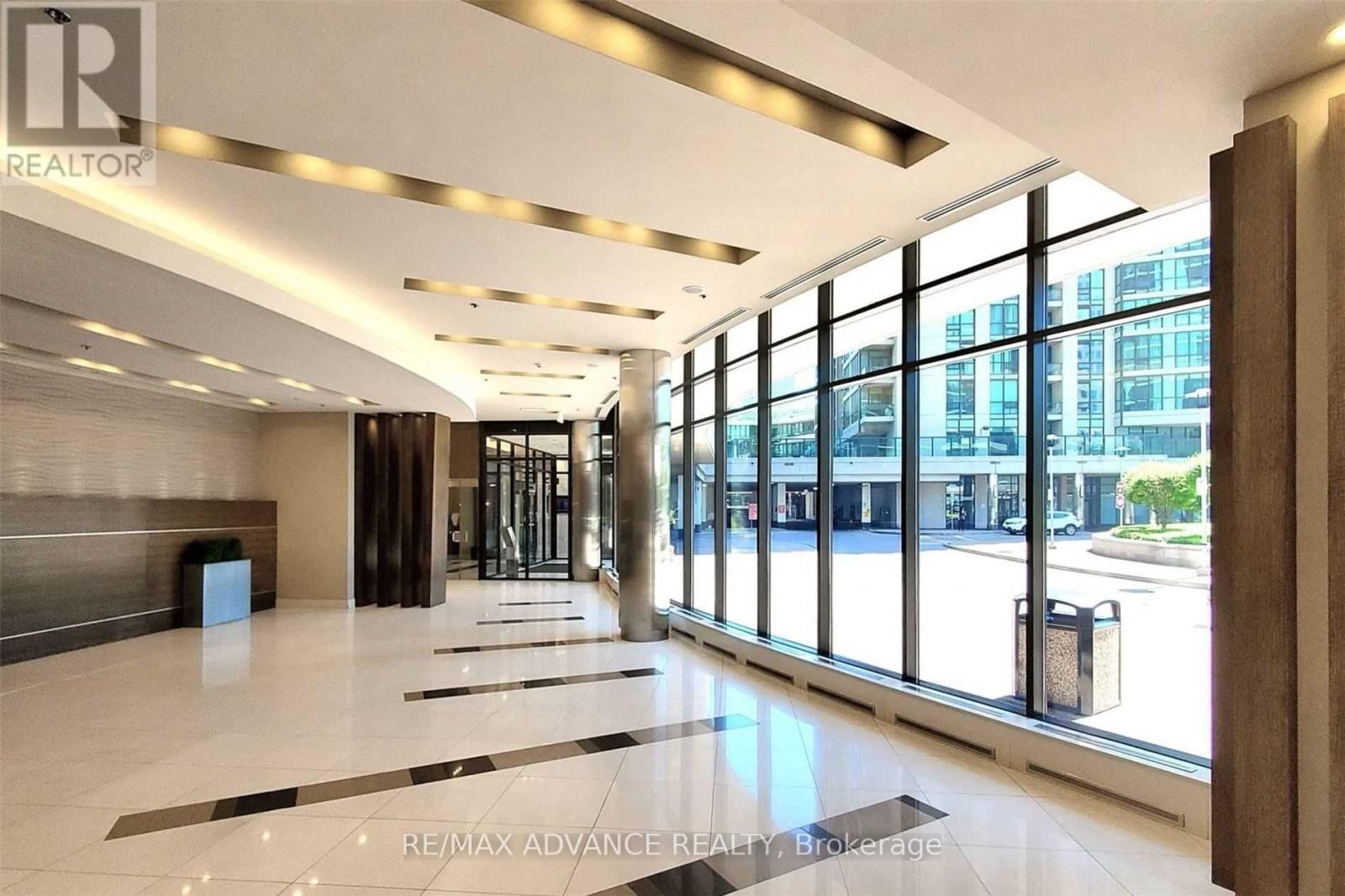 2109 - 18 Harbour Street, Toronto, Ontario  M5J 2Z6 - Photo 7 - C12429372