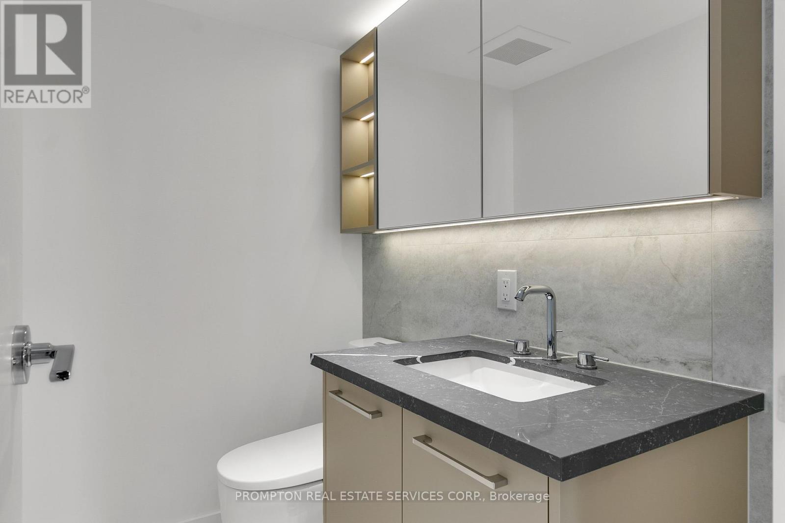 9 Gloucester Street, Toronto, Ontario  M4Y 1L8 - Photo 16 - C12429376