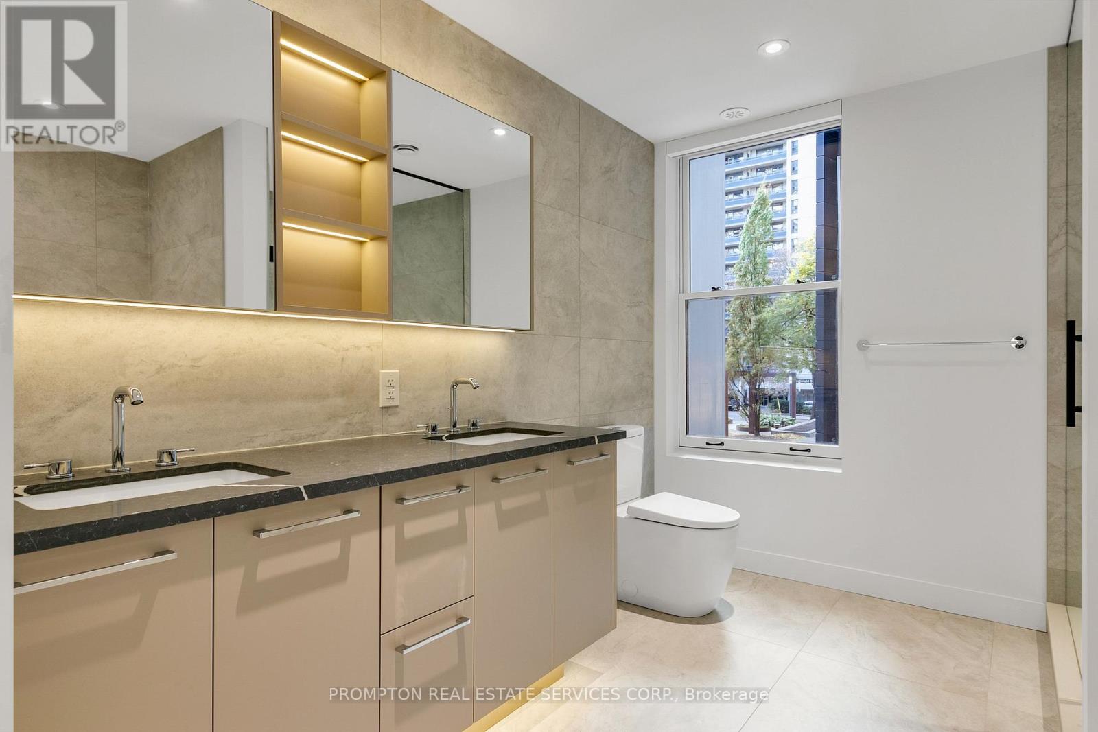 9 Gloucester Street, Toronto, Ontario  M4Y 1L8 - Photo 23 - C12429376