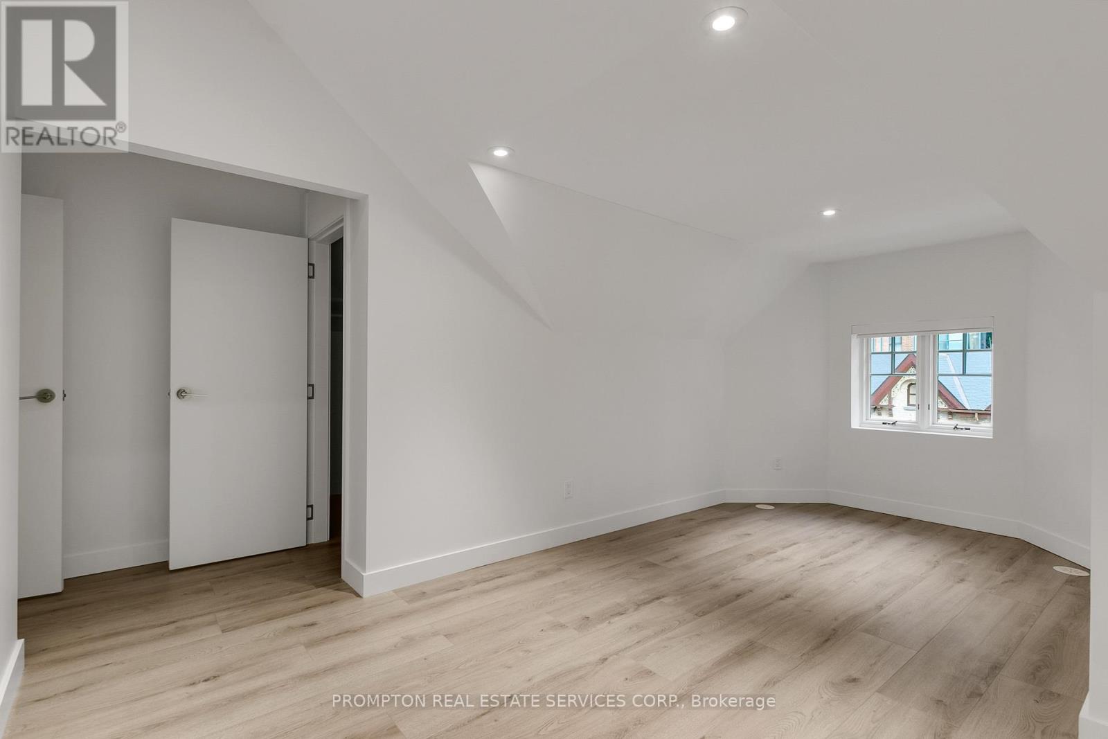 9 Gloucester Street, Toronto, Ontario  M4Y 1L8 - Photo 32 - C12429376