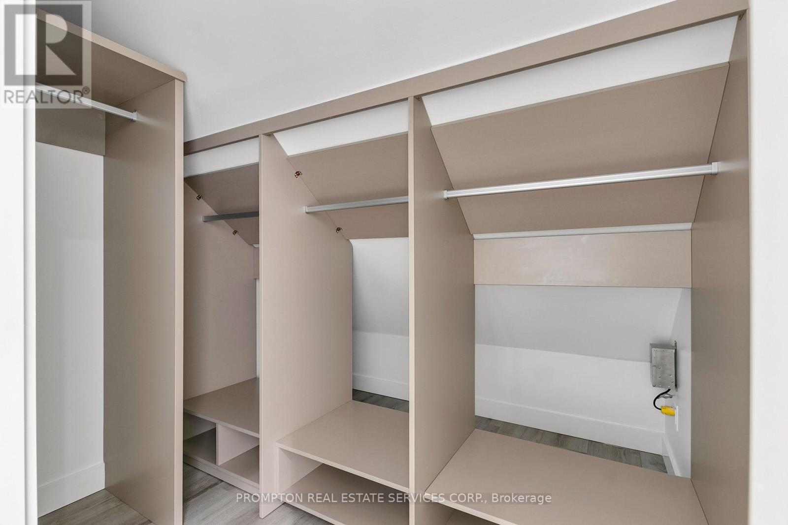 9 Gloucester Street, Toronto, Ontario  M4Y 1L8 - Photo 34 - C12429376