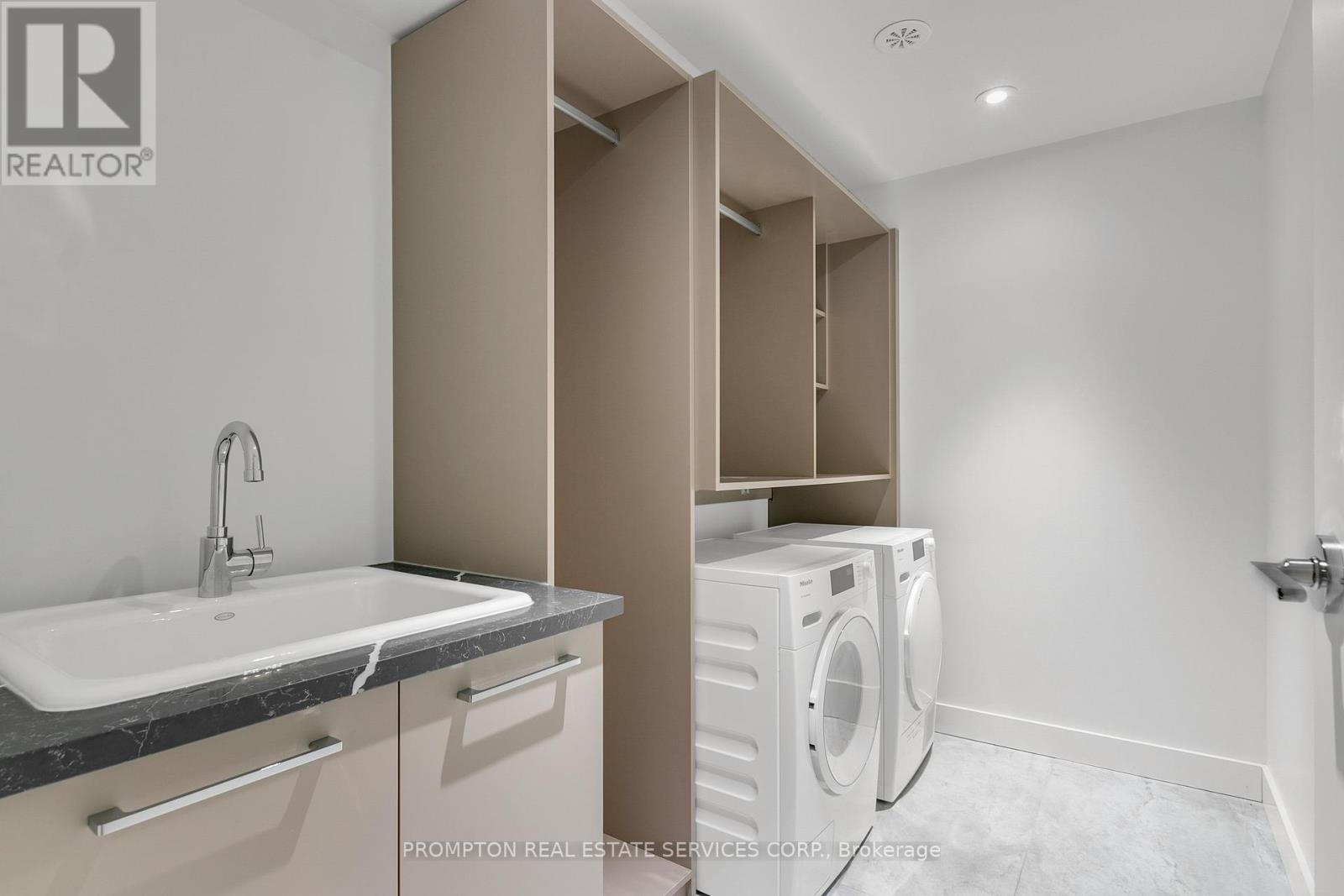 9 Gloucester Street, Toronto, Ontario  M4Y 1L8 - Photo 44 - C12429376