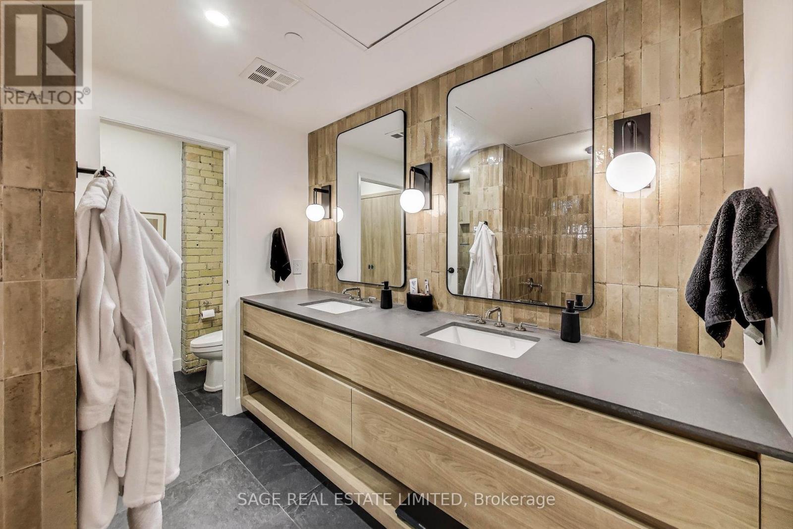 403 - 781 King Street W, Toronto, Ontario  M5V 1N4 - Photo 20 - C12429407