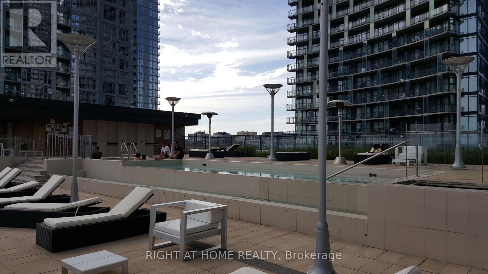 1902 - 25 Capreol Court, Toronto, Ontario  M5V 3Z7 - Photo 13 - C12429410