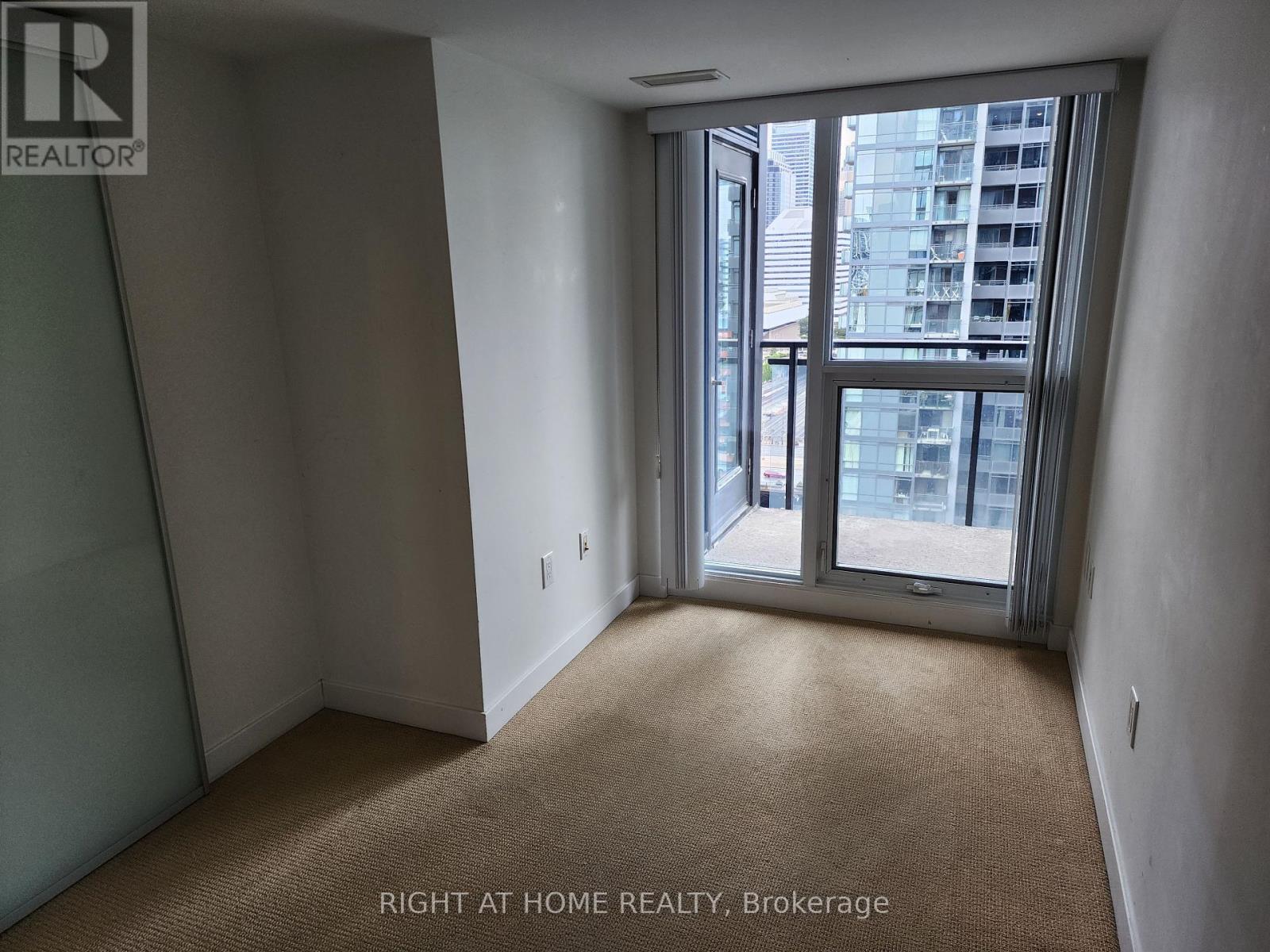 1902 - 25 Capreol Court, Toronto, Ontario  M5V 3Z7 - Photo 8 - C12429410