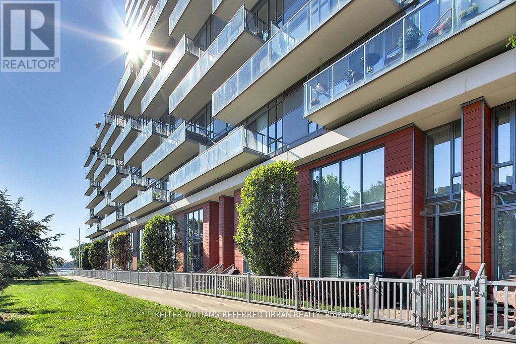 Th115 - 90 Stadium Road, Toronto, Ontario  M5V 3W5 - Photo 31 - C12429424