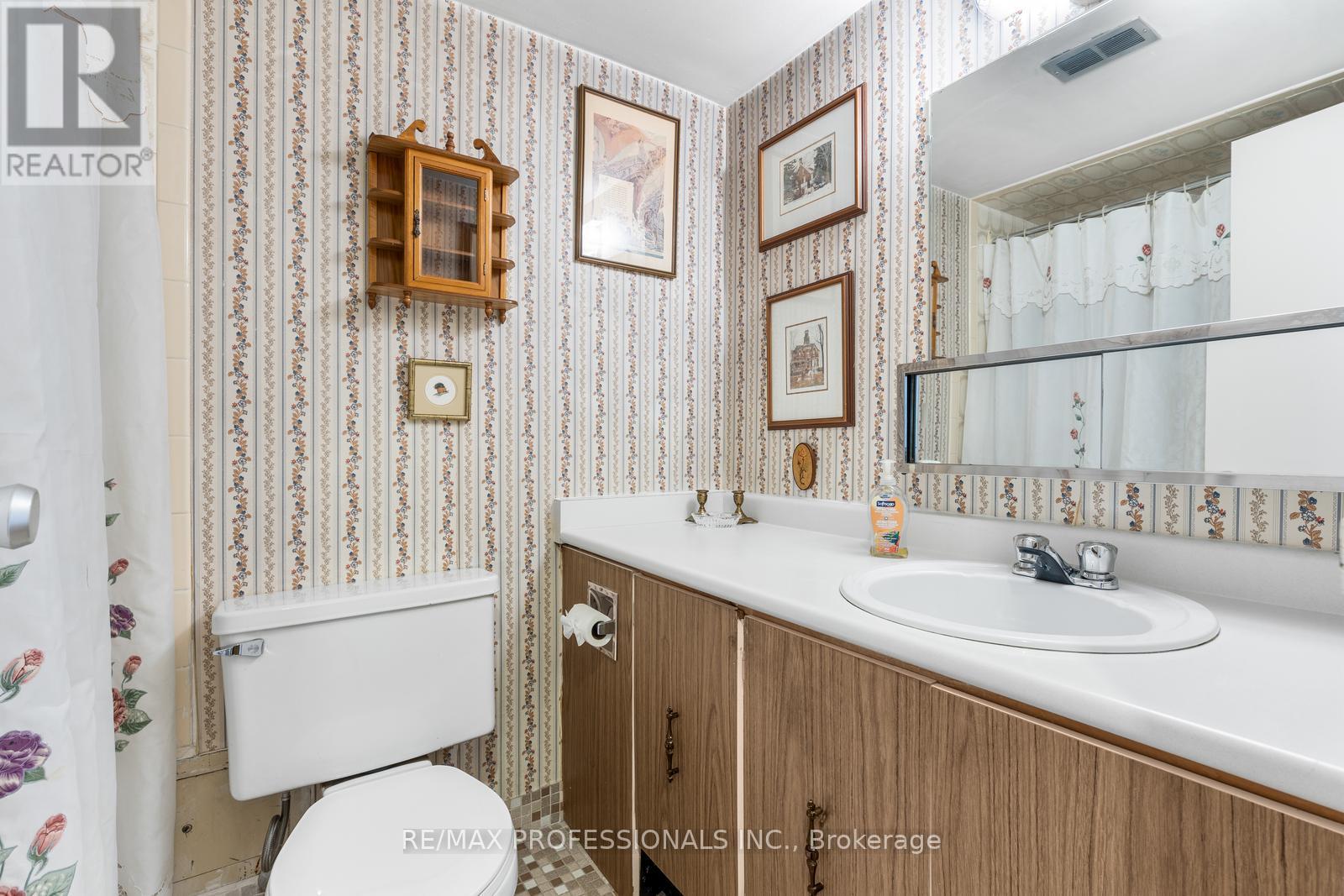 1704 - 180 Markham Road, Toronto, Ontario  M1M 2Z9 - Photo 16 - E12429360