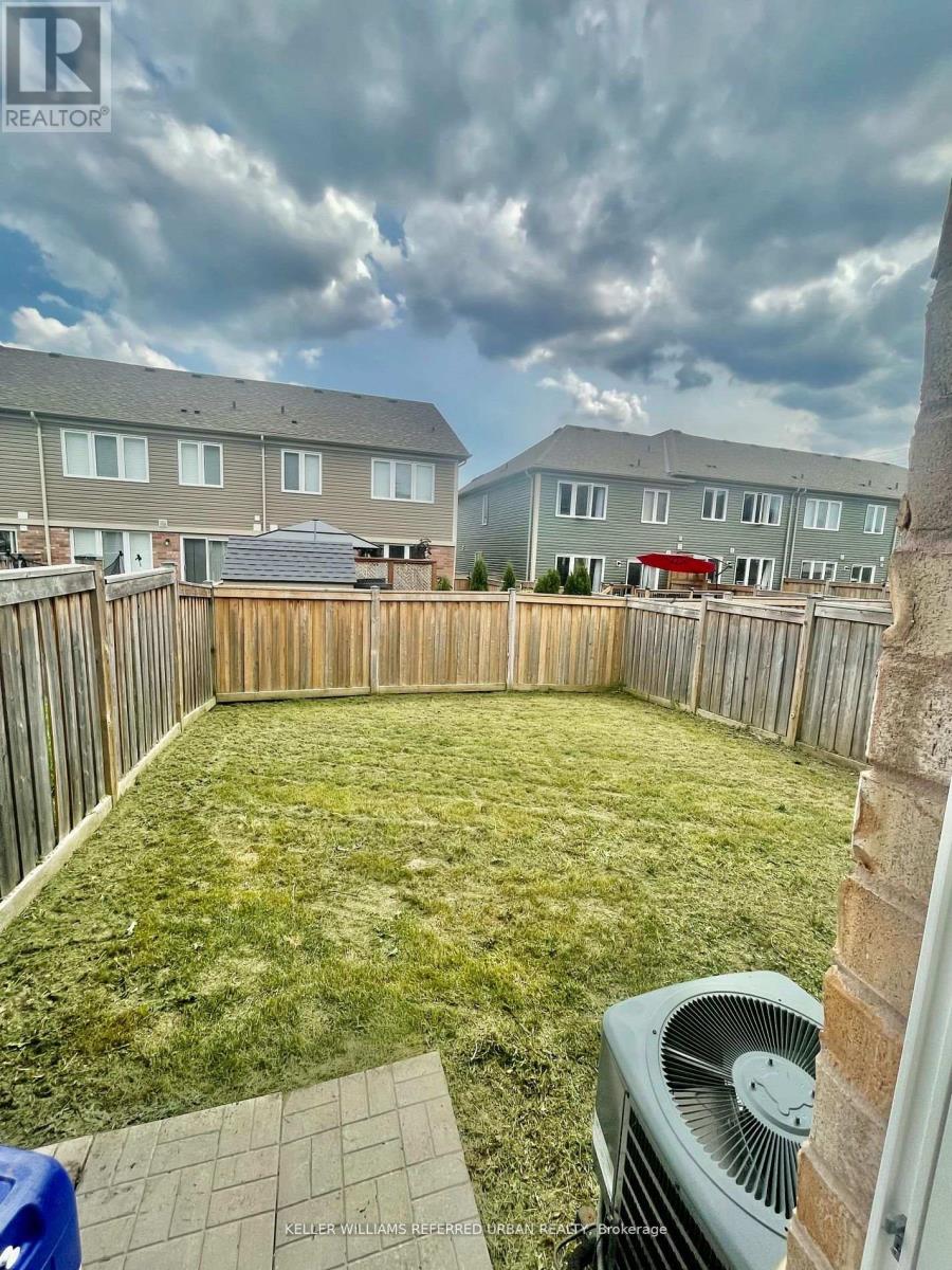 55 Nearco Crescent, Oshawa, Ontario  L1L 0J4 - Photo 3 - E12429394