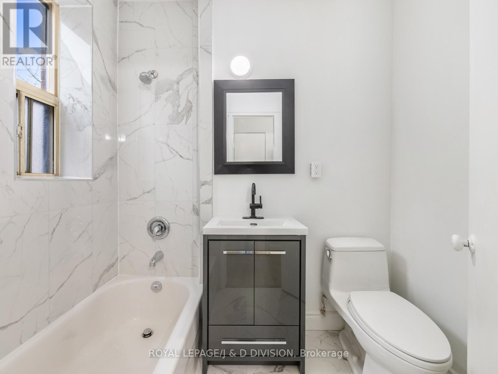 207 - 325 Sammon Avenue, Toronto, Ontario  M4J 2A1 - Photo 7 - E12429420