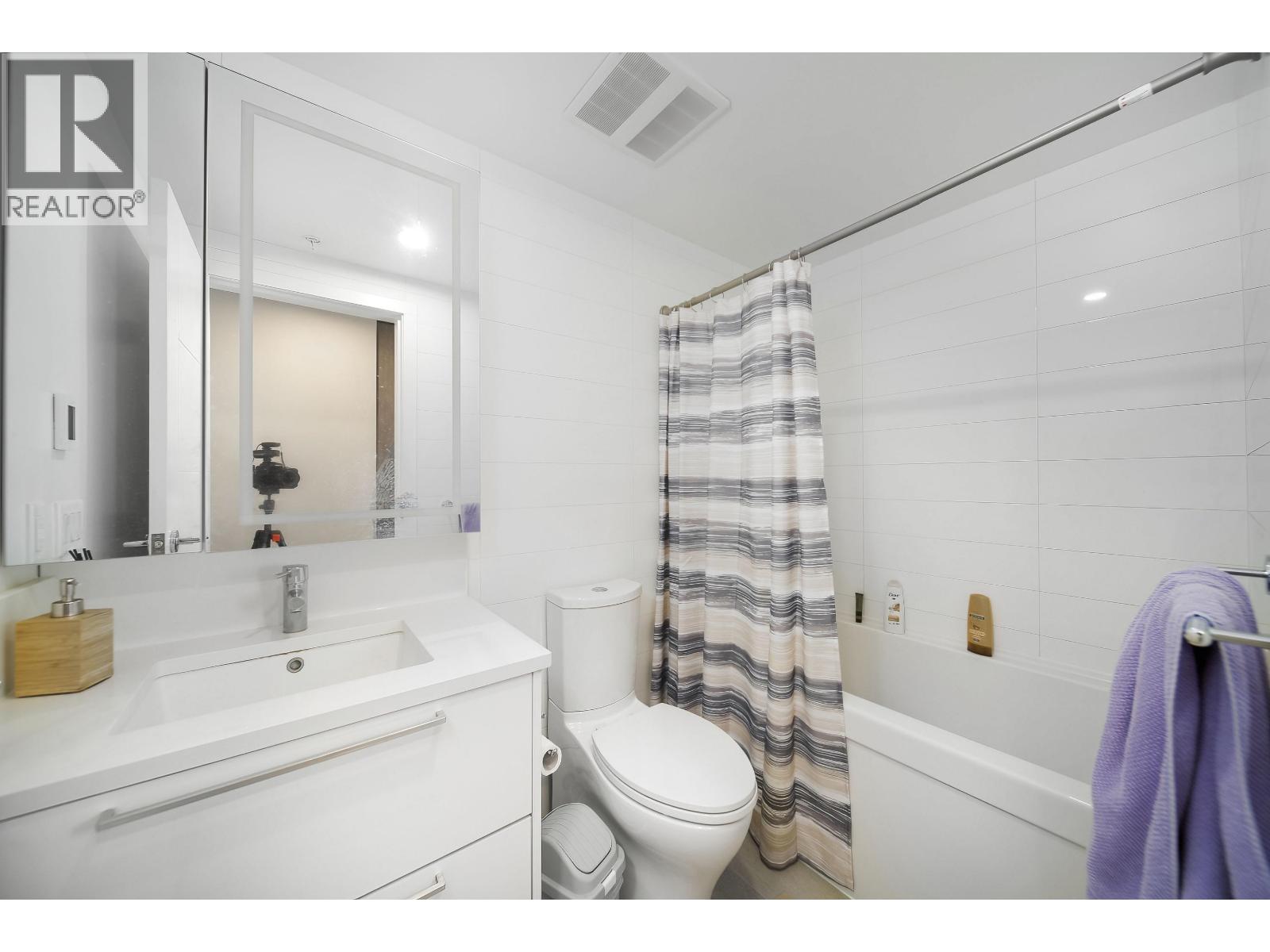 1601 6398 Silver Street, Burnaby, British Columbia  V5H 0K7 - Photo 14 - R2972959