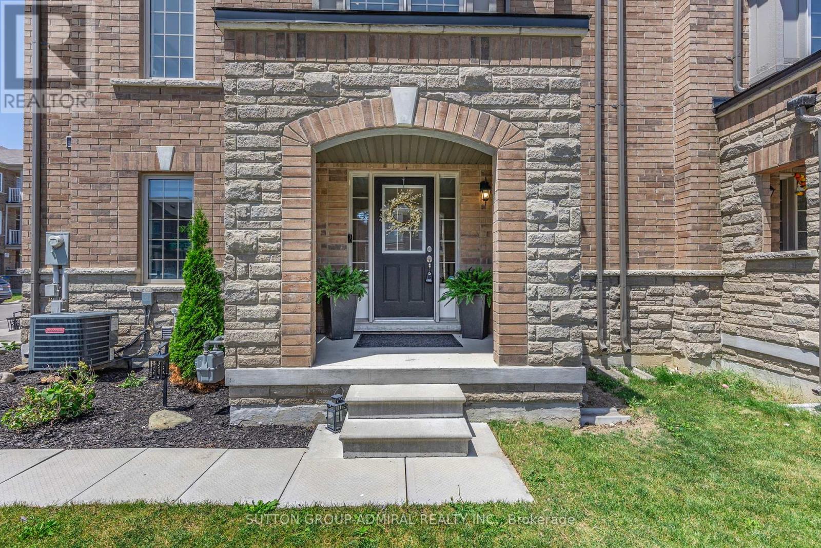 1 Haymarket Drive, Brampton, Ontario  L7A 5C4 - Photo 3 - W12408574