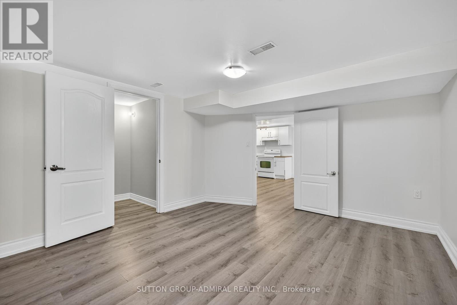 34 Knox Avenue, Toronto, Ontario  M9L 2M3 - Photo 29 - W12408587