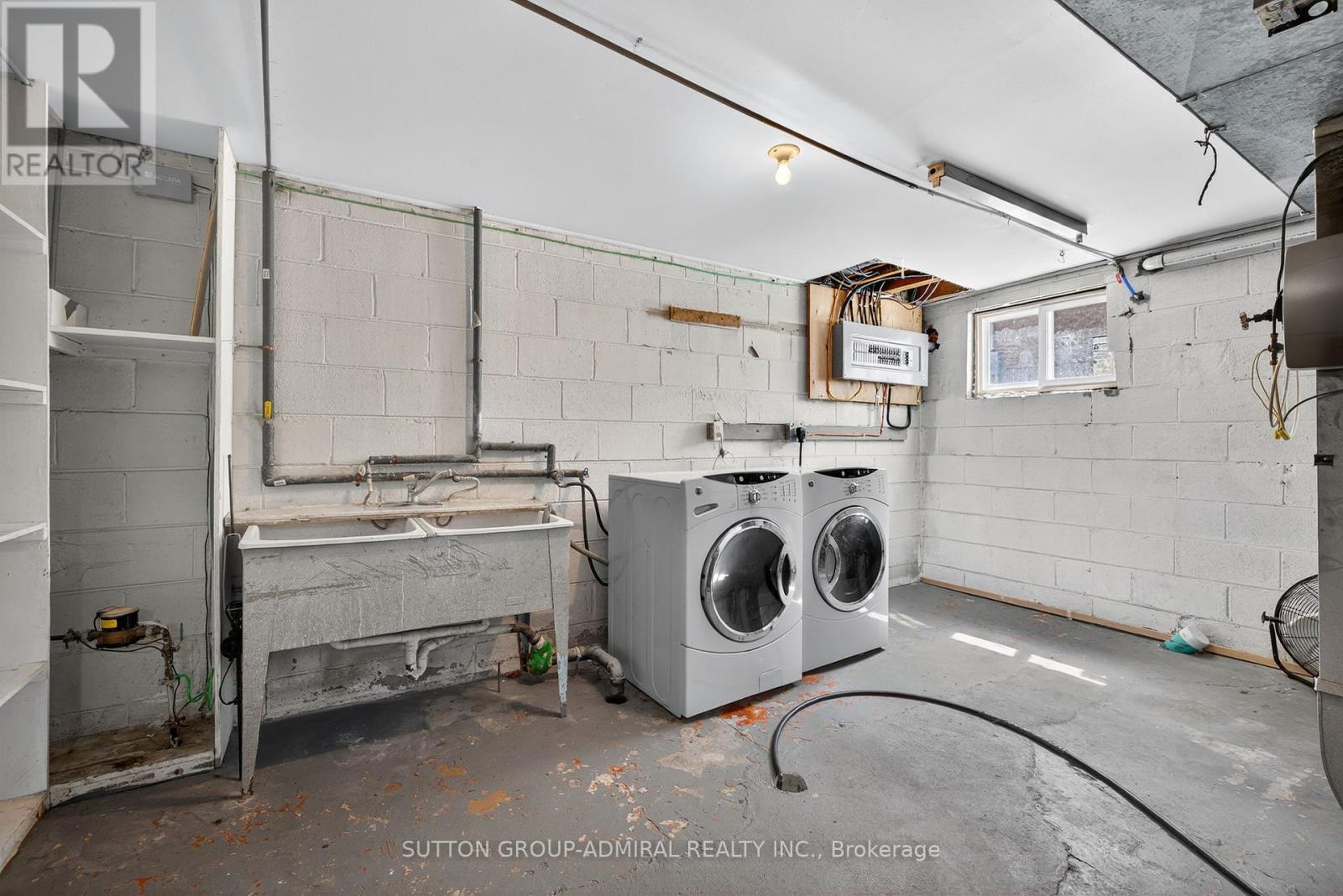 34 Knox Avenue, Toronto, Ontario  M9L 2M3 - Photo 38 - W12408587