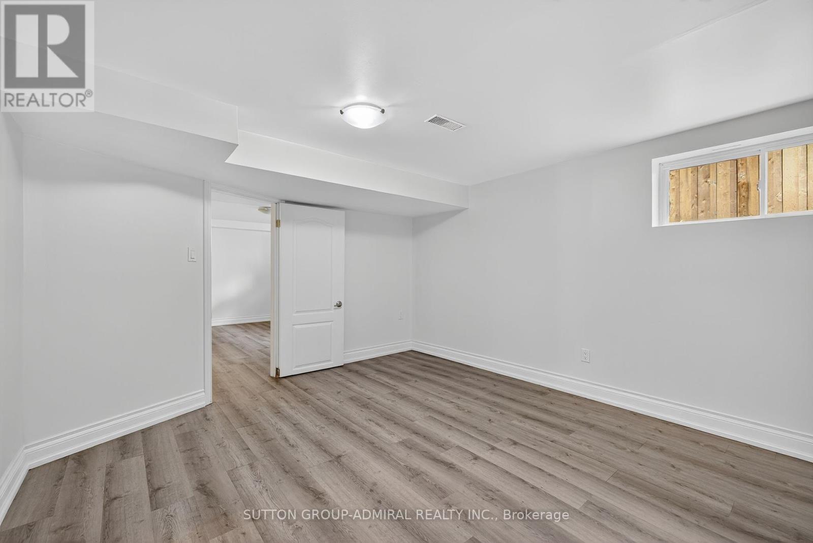 34 Knox Avenue, Toronto, Ontario  M9L 2M3 - Photo 30 - W12408587