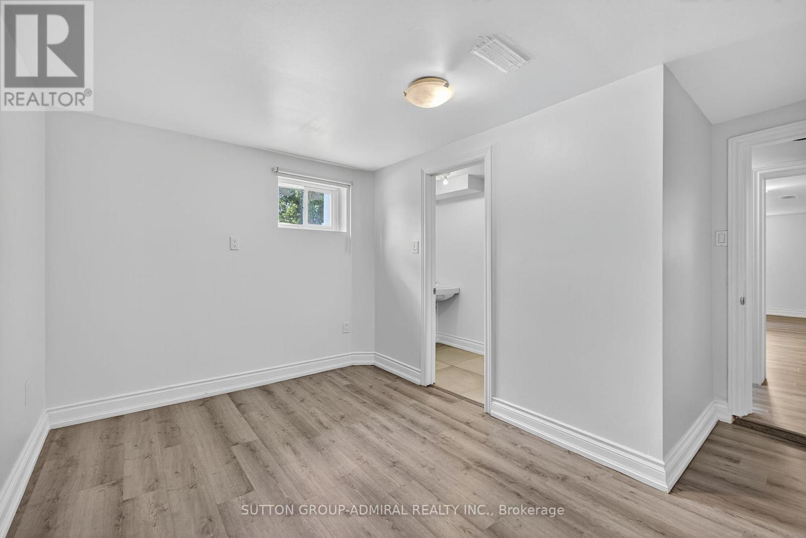 34 Knox Avenue, Toronto, Ontario  M9L 2M3 - Photo 35 - W12408587
