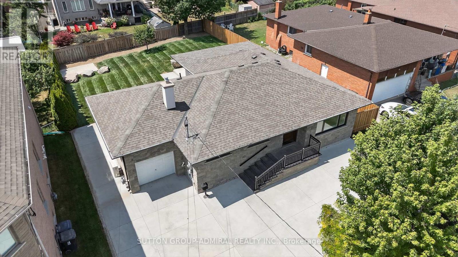 34 Knox Avenue, Toronto, Ontario  M9L 2M3 - Photo 47 - W12408587