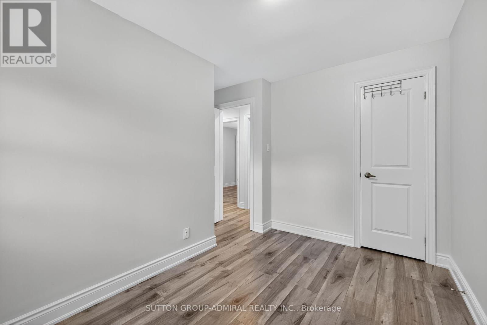 34 Knox Avenue, Toronto, Ontario  M9L 2M3 - Photo 21 - W12408587